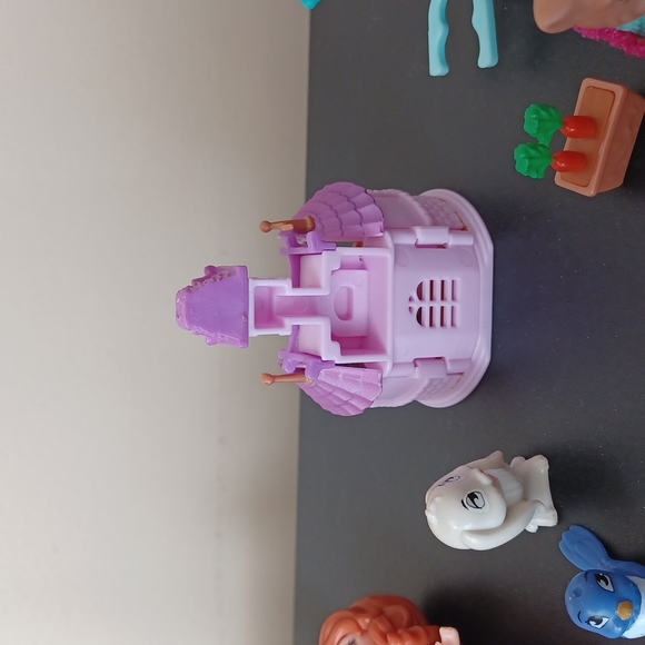 3/$25  Disney Two sets Sofia - Picture 6 of 8